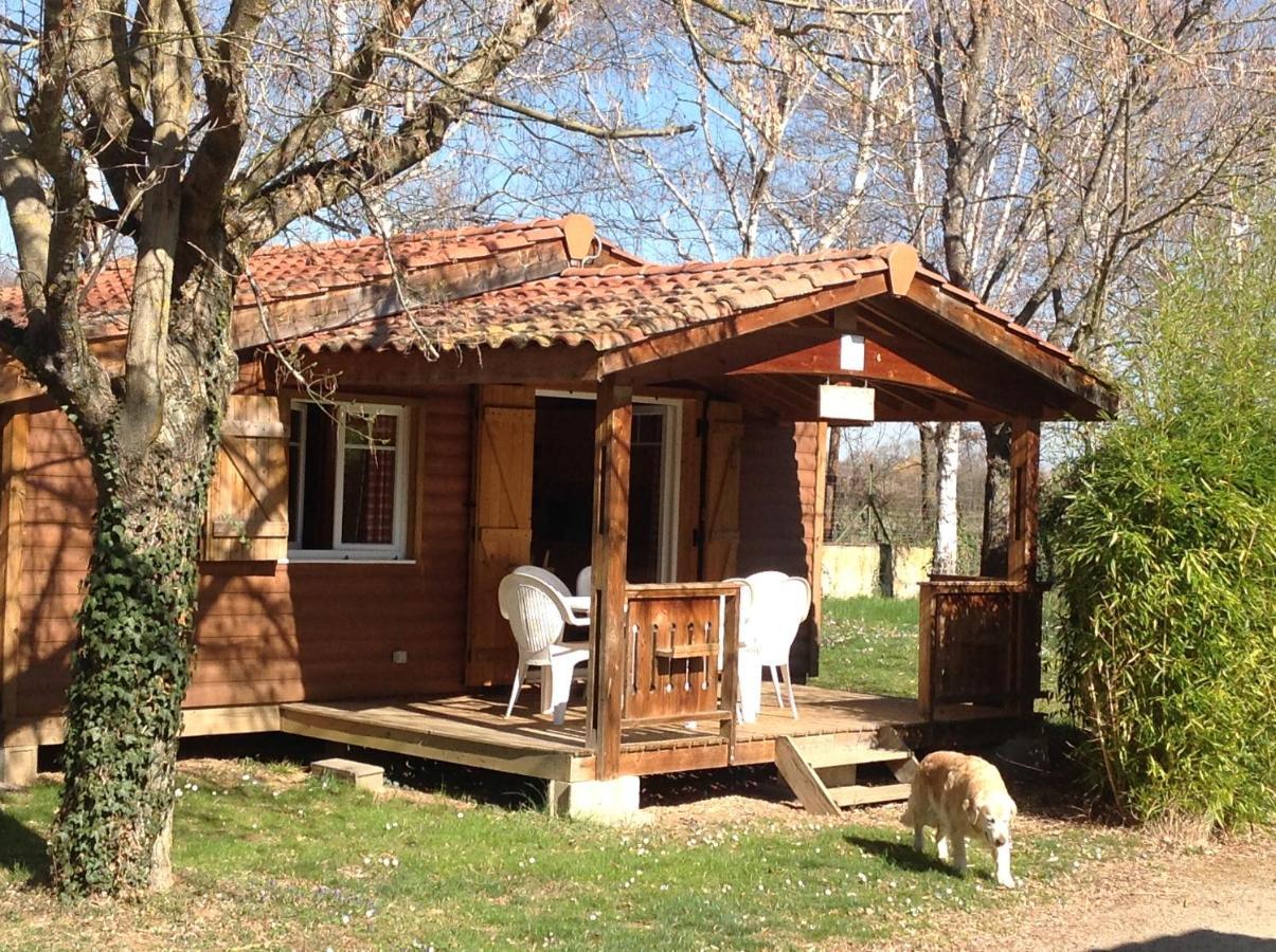 Camping Le Pont D'Allagnon Lempdes sur Allagnon Exterior photo