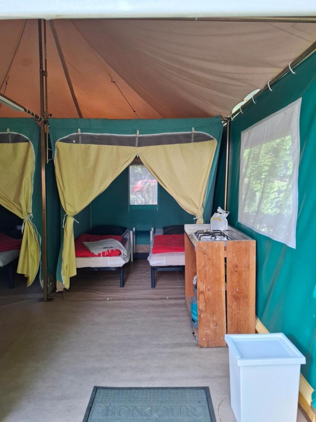 Camping Le Pont D'Allagnon Lempdes sur Allagnon Exterior photo